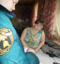 В домах жителей Тверской области устанавливают противодымные датчики